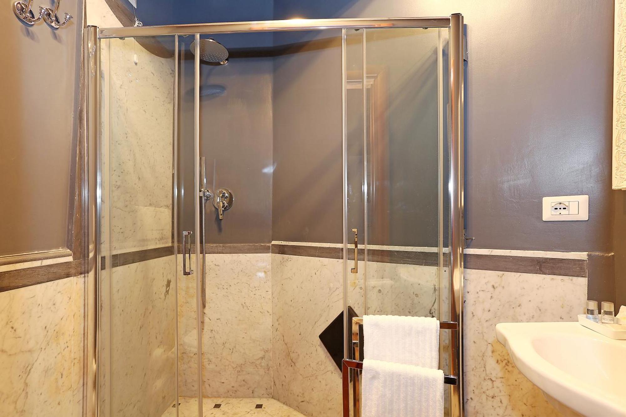 The Palazzetto Suites Рим Экстерьер фото